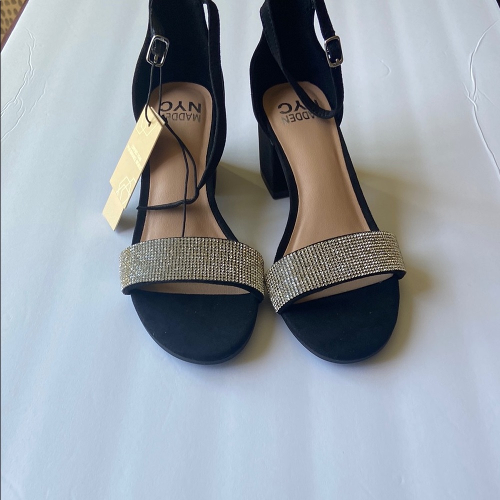 Sleek Black and Silver Heels with Minimalist Design